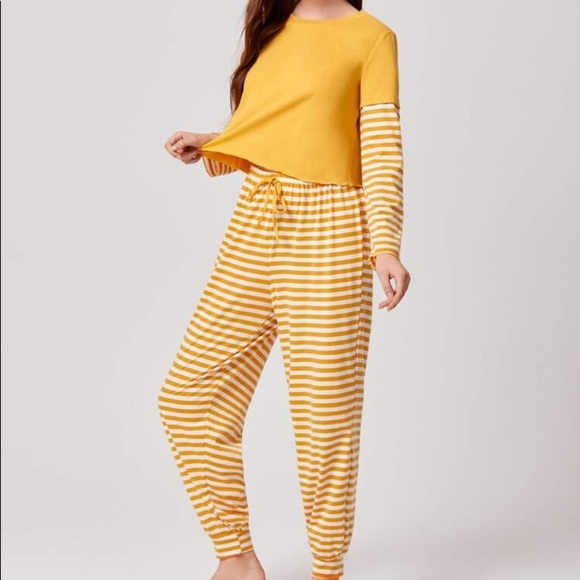 Other - New Yellow Plaid Tee & Pants Pajama Set